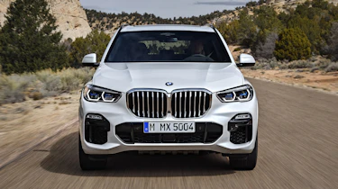BMW X5 - full front action