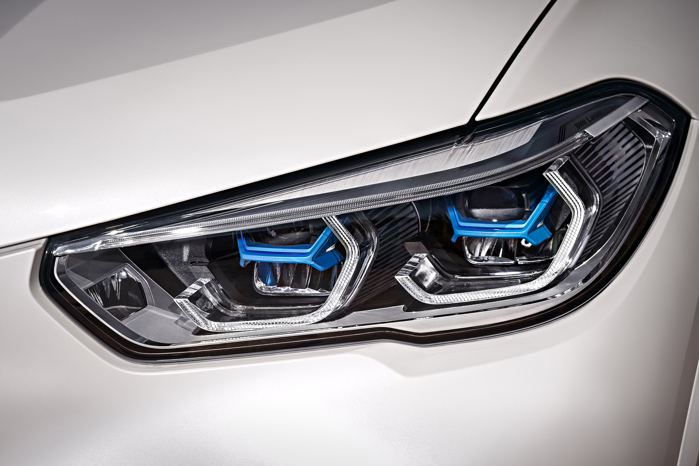 BMW X5 - front lights