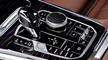 BMW X5 - centre console