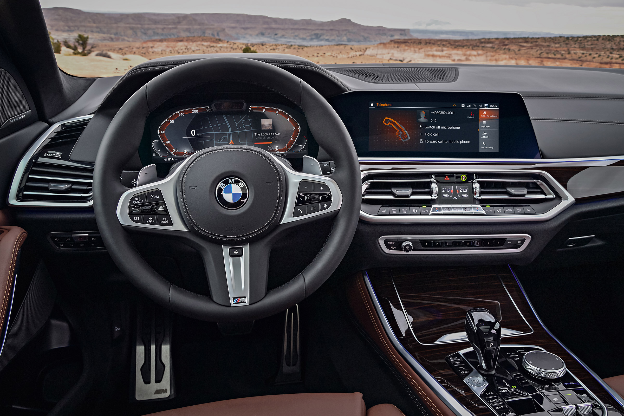 BMW X5 - cabin