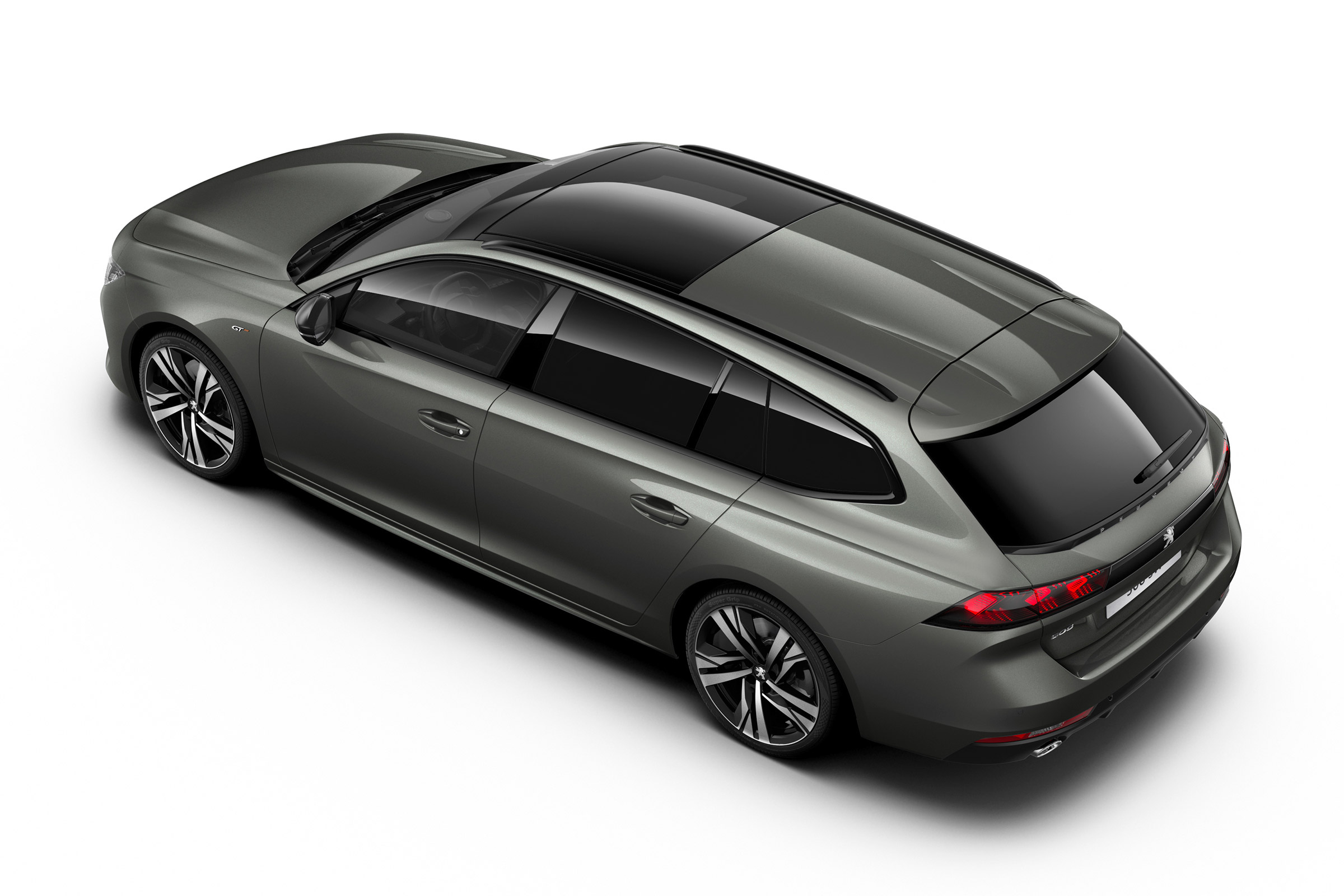 Peugeot 508 SW - above studio