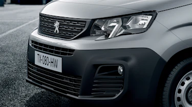 Peugeot Partner - front grille
