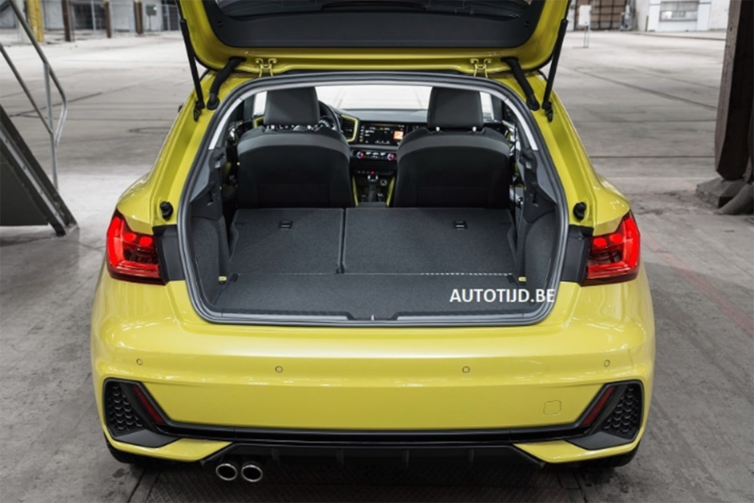 Audi A1 - leak boot seats down