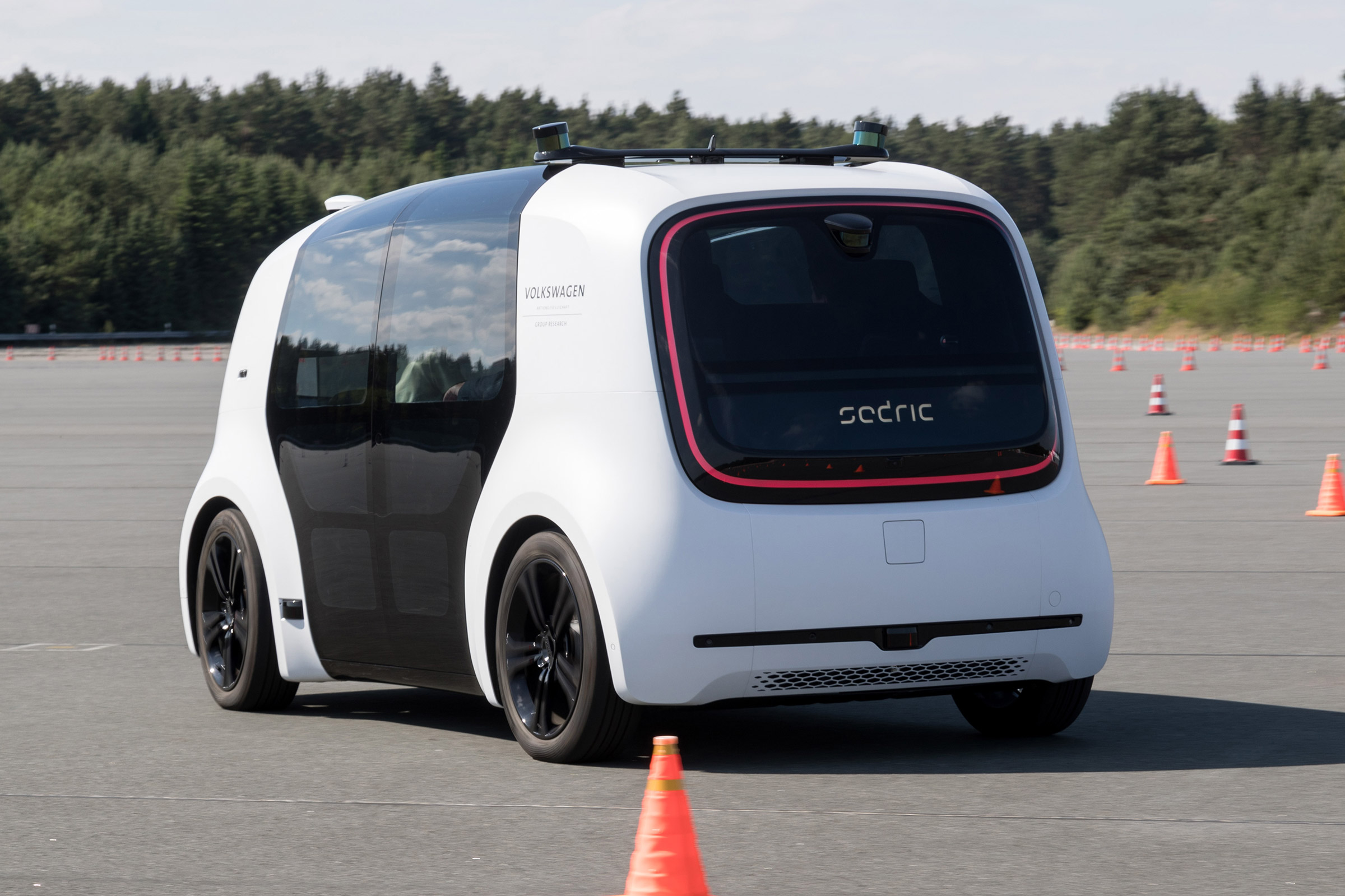 Volkswagen Sedric - action