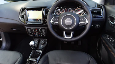 Jeep Compass - dash