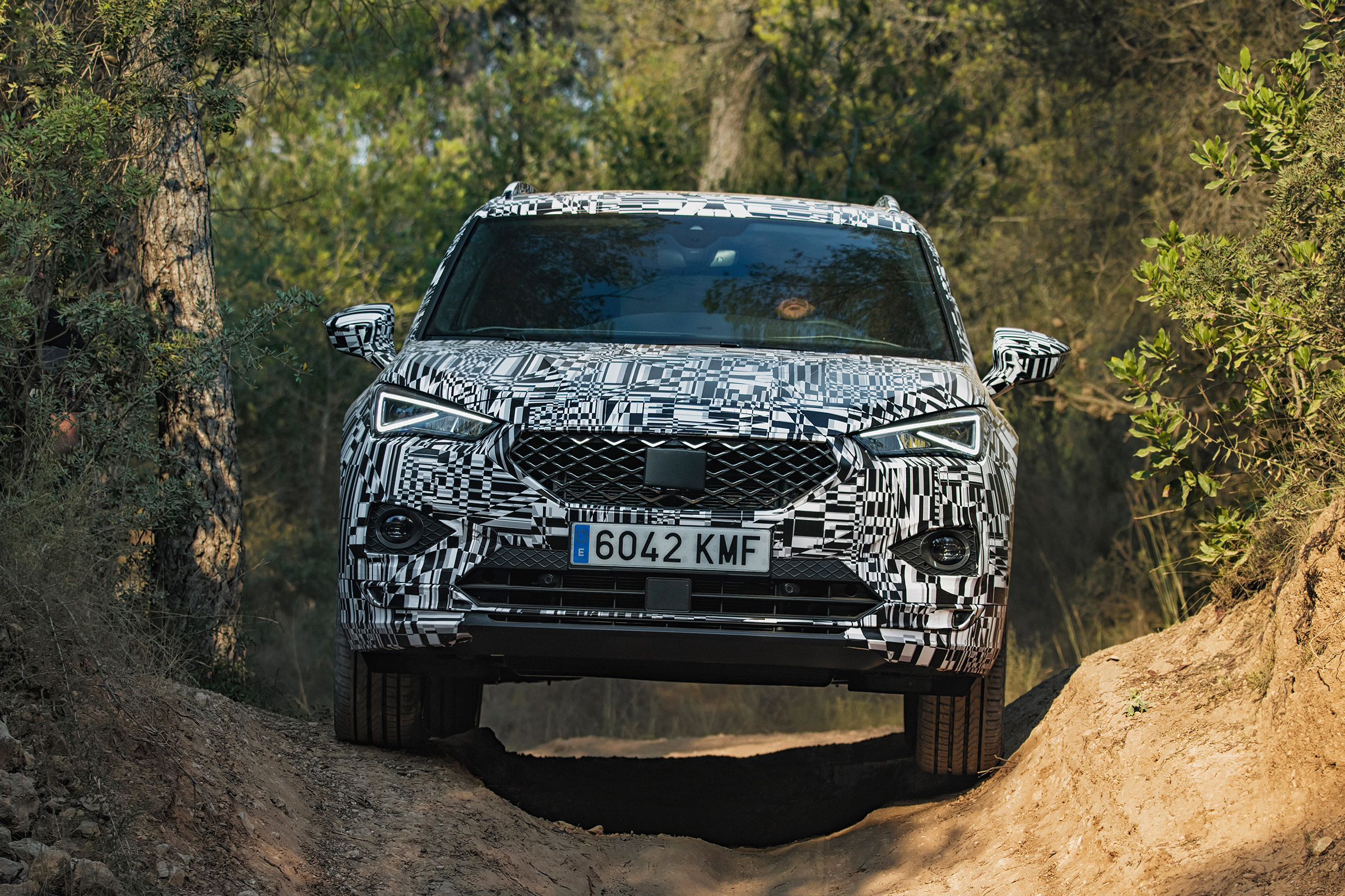 SEAT Tarraco prototype - full front