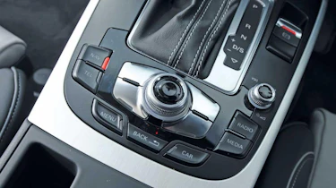 Used Audi A5 Coupe - centre console