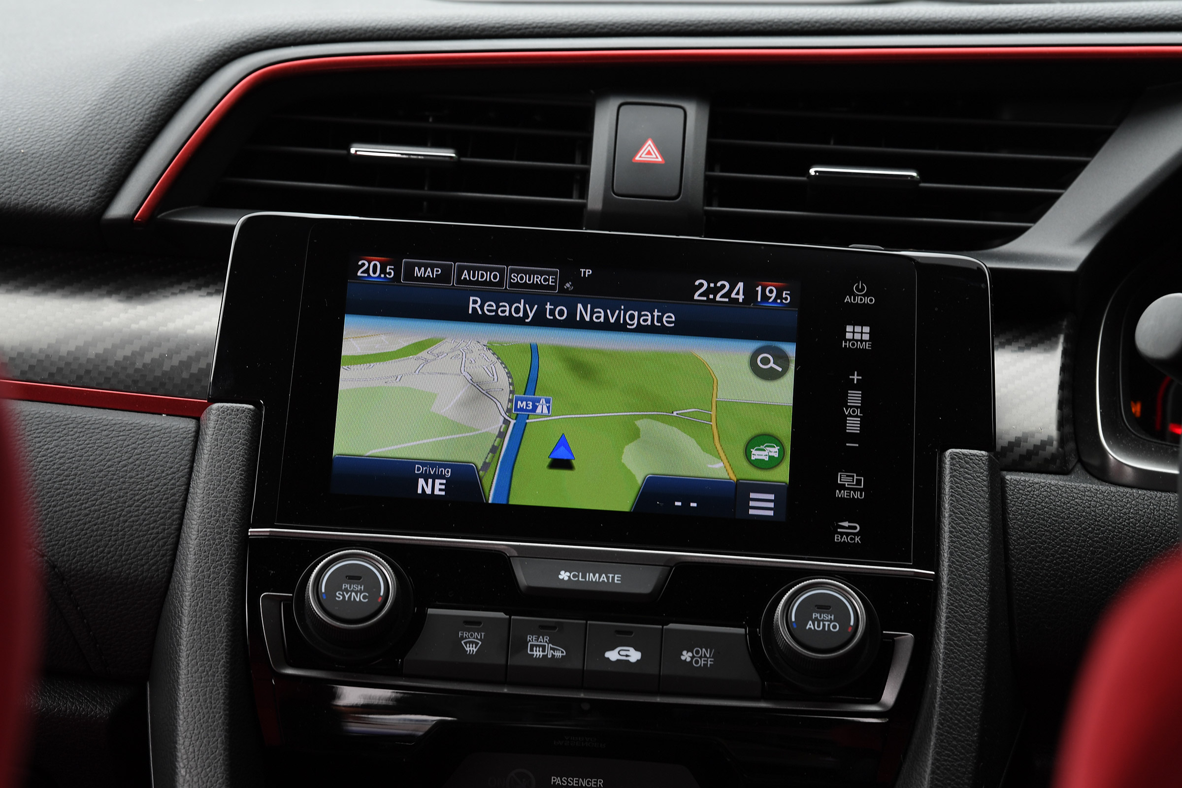 Honda Civic Type R - sat-nav