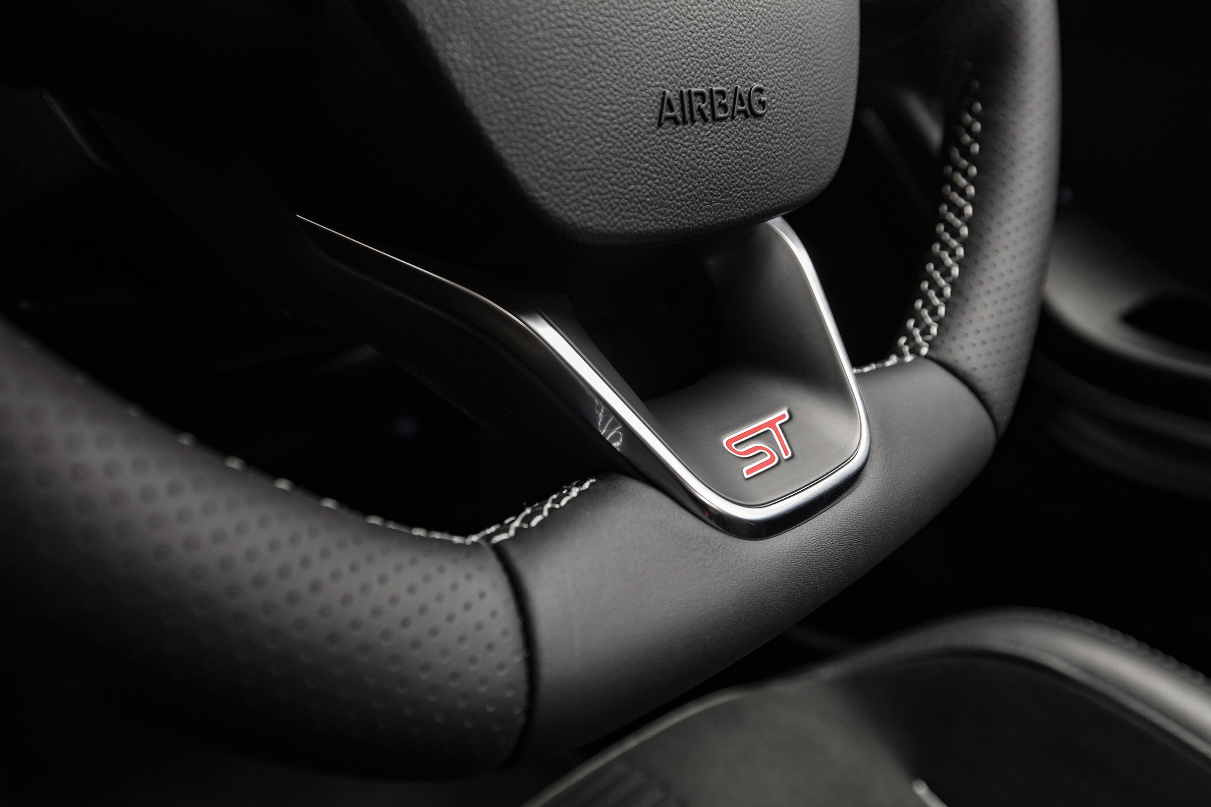 Ford Fiesta ST - steering wheel