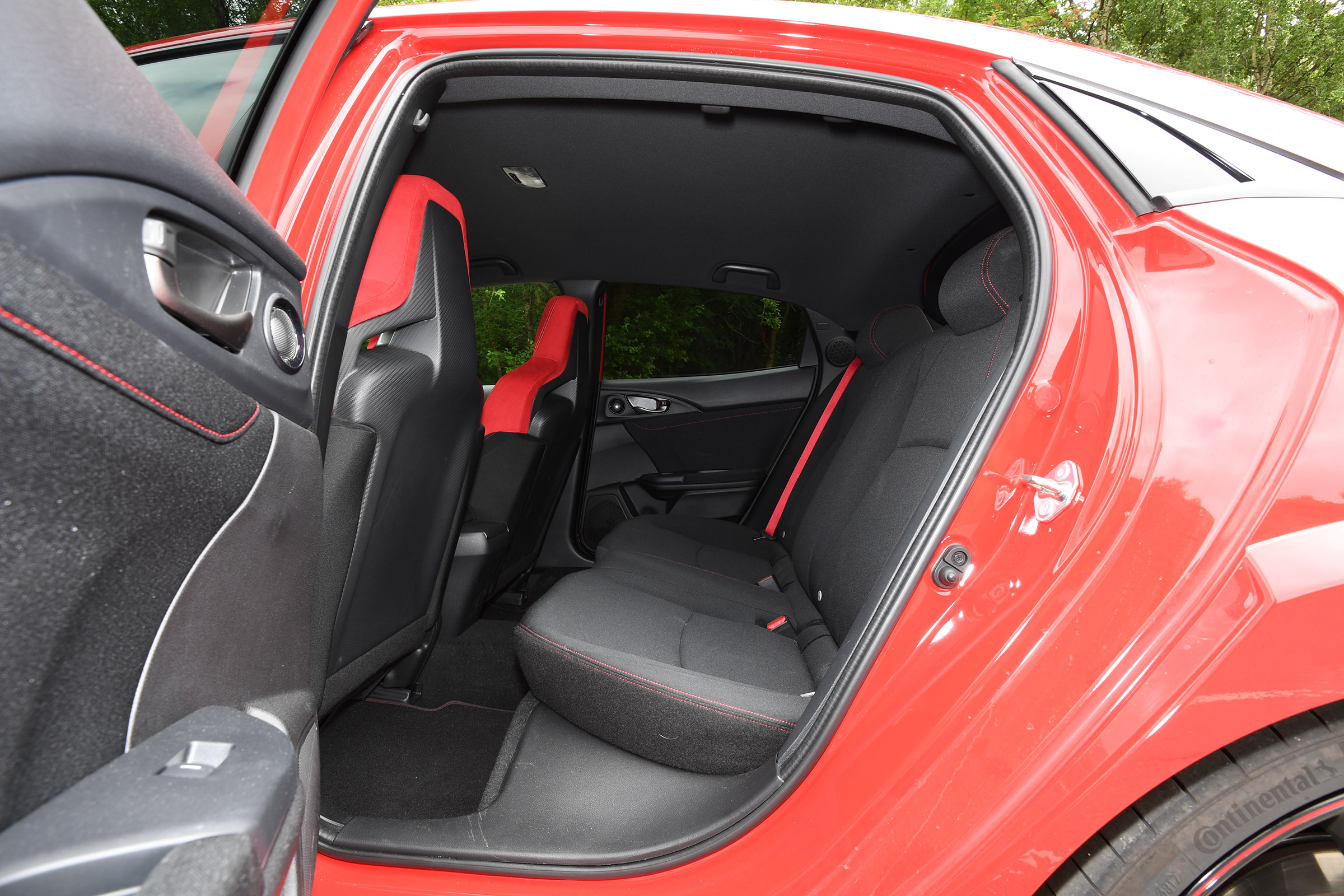 Honda Civic Type R - rear seats