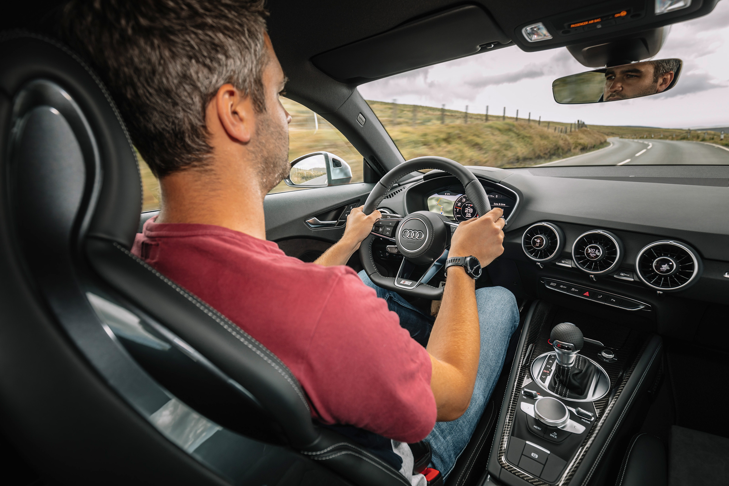 Audi TT S - driving