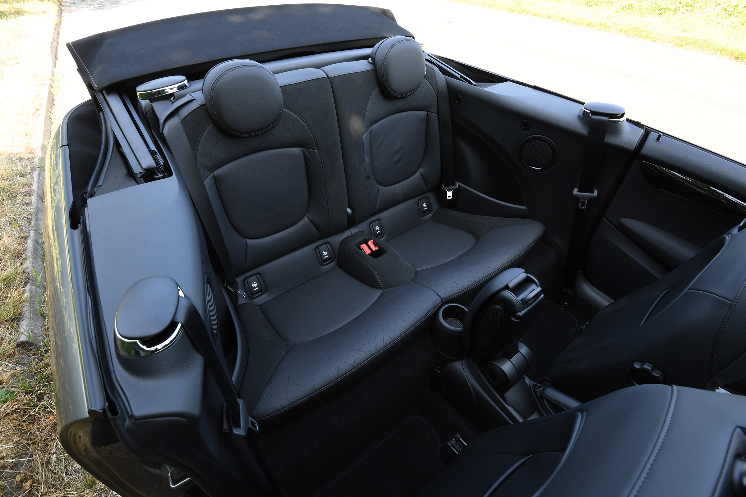 MINI Cooper S Convertible - back seats