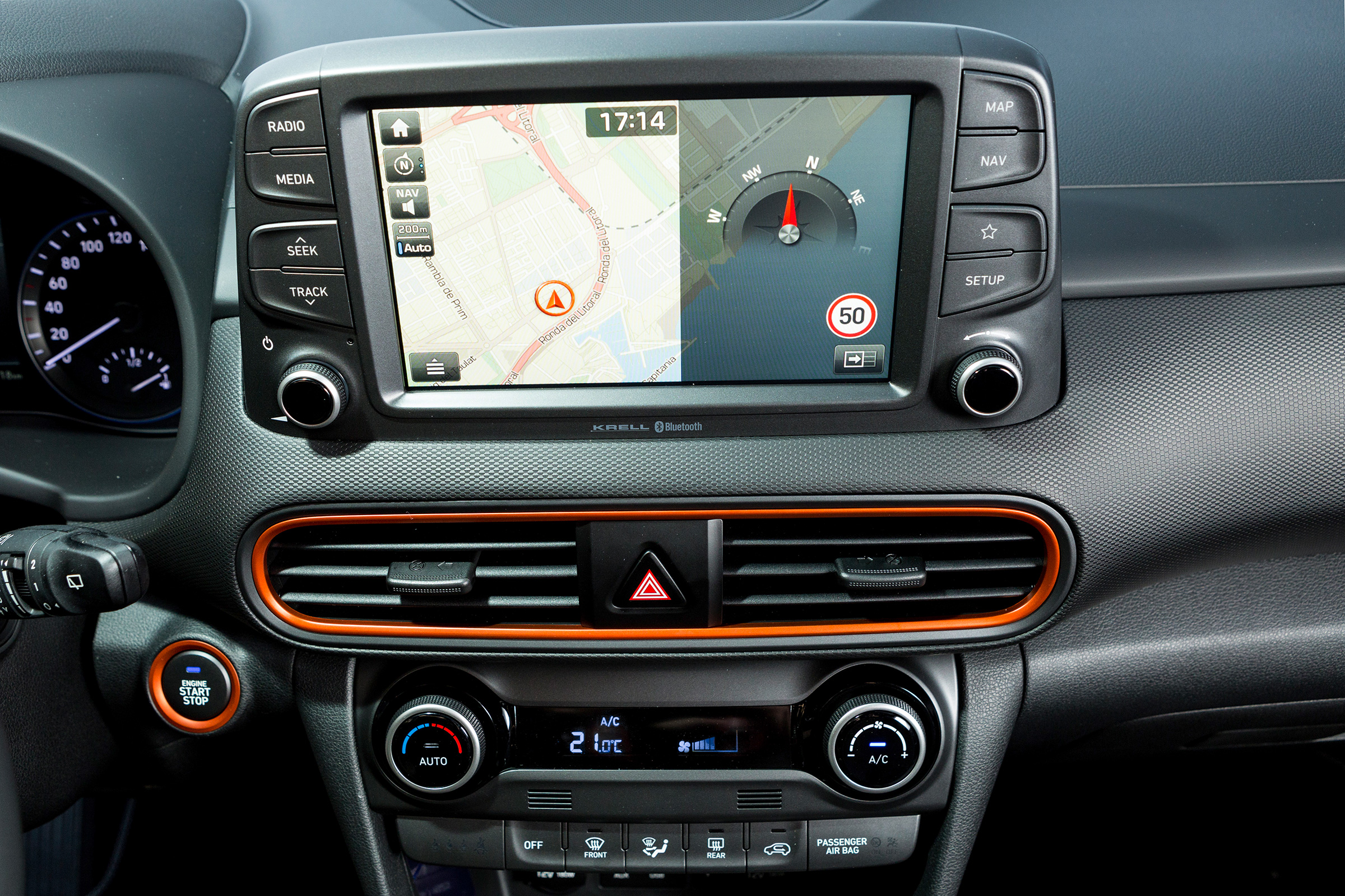 Hyundai Kona diesel - infotainment