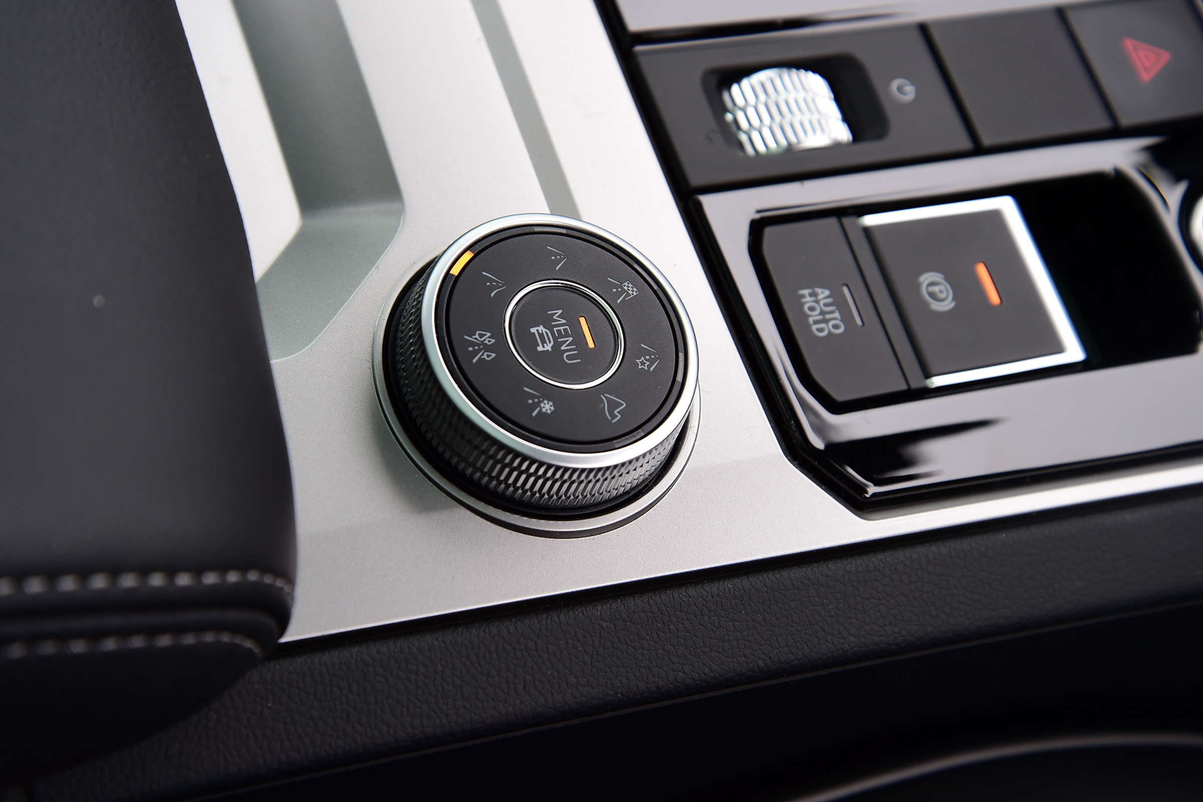 Volkswagen Touareg - controls