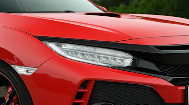 Honda Civic Type R - front light