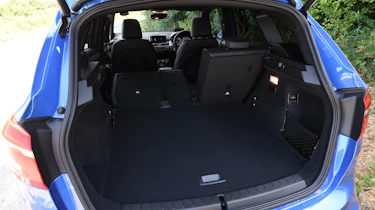 BMW 225xe Active Tourer - boot