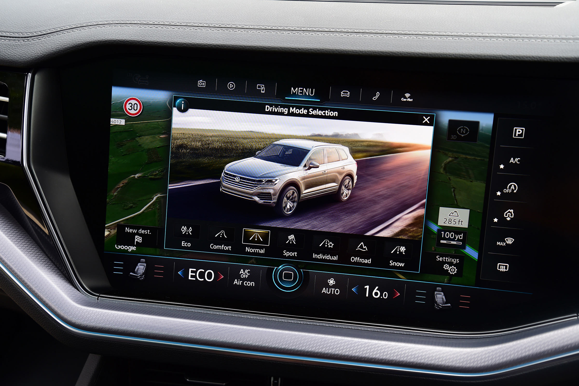 Volkswagen Touareg - infotainment