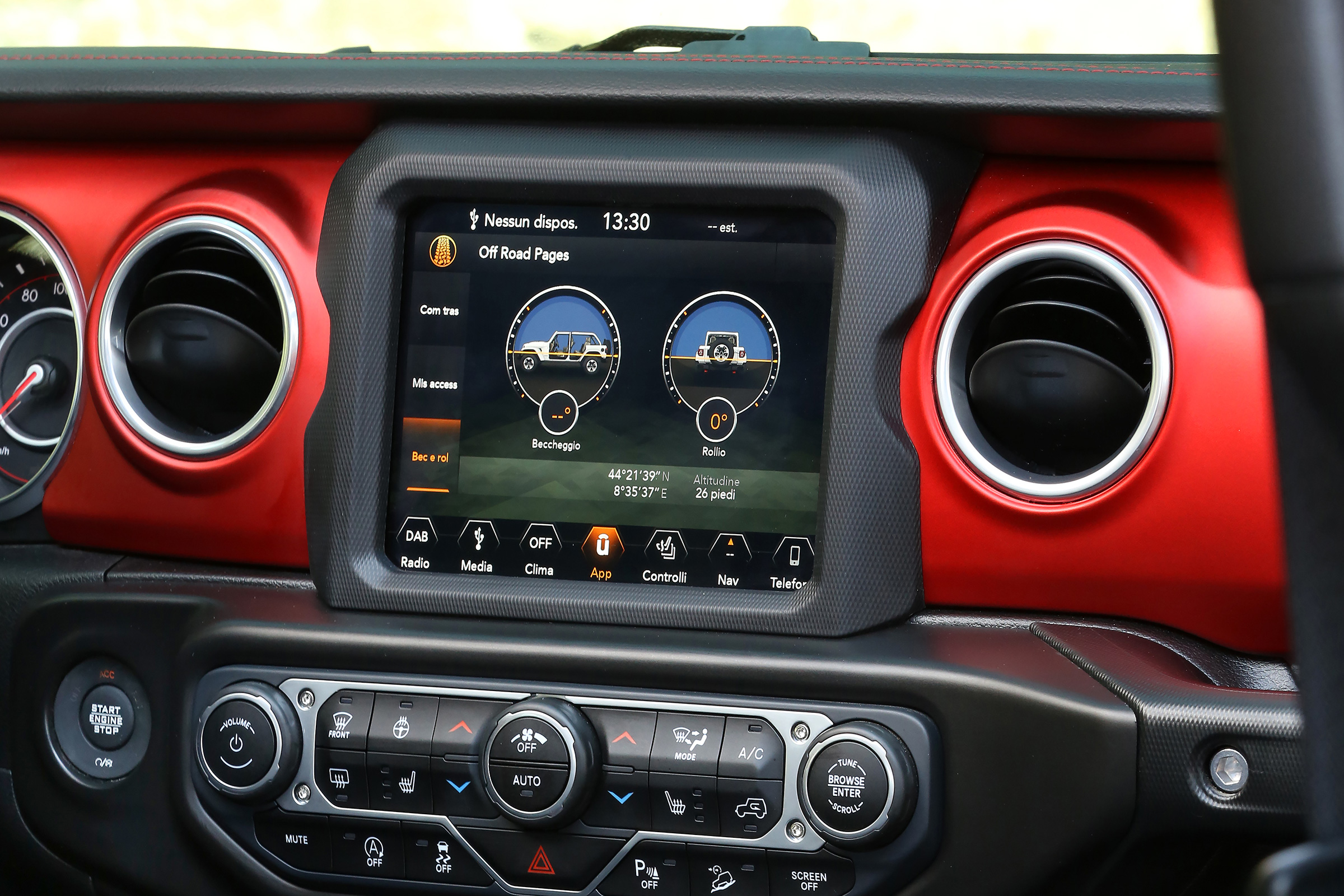 New Jeep Wrangler Rubicon - infotainment