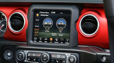 New Jeep Wrangler Rubicon - infotainment