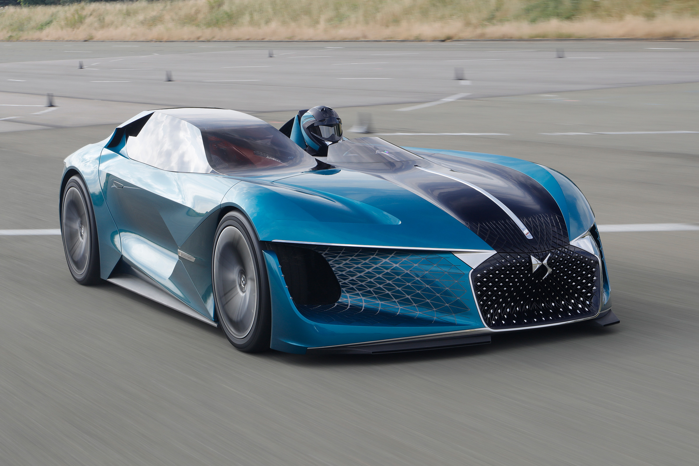 DS X E-Tense concept - front