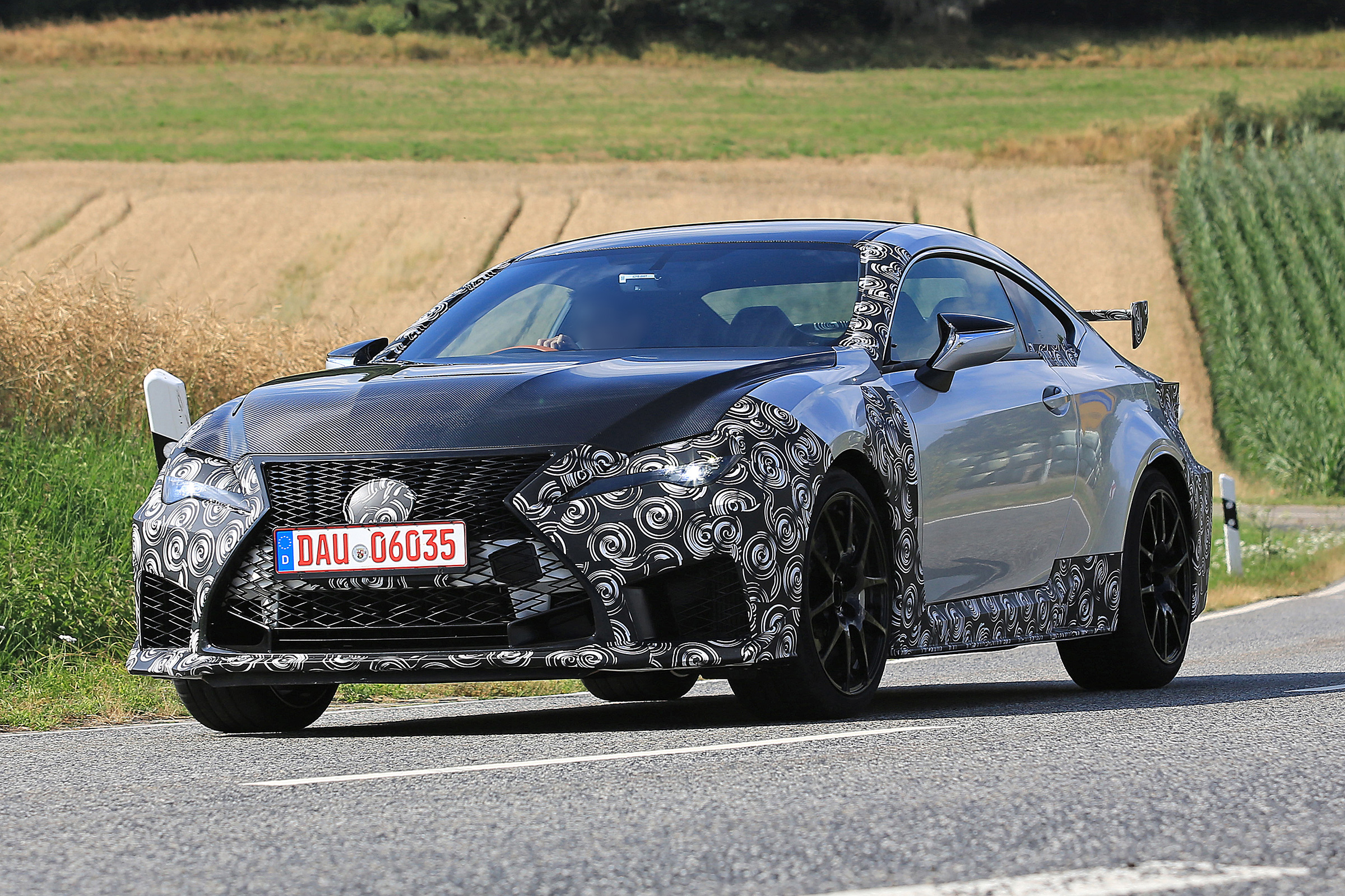 Lexus RC F GT - front