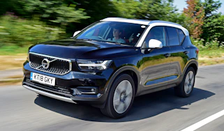 Volvo XC40 T3 - front