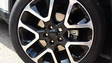 Jeep Compass - wheel