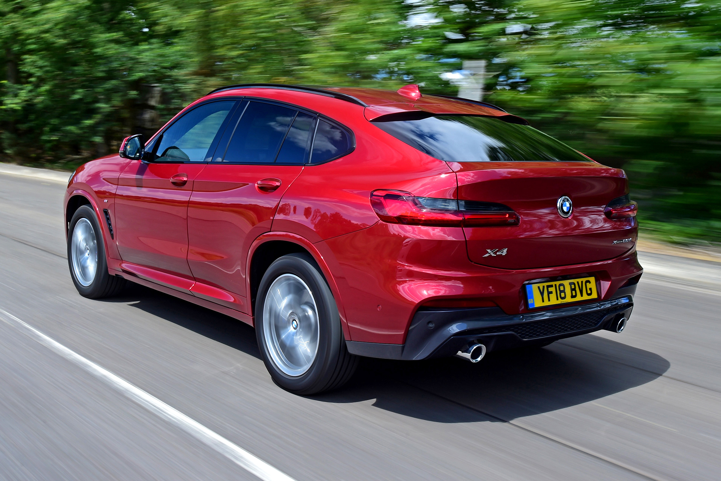 BMW X4 - rear