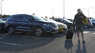 Renault Koleos - car park