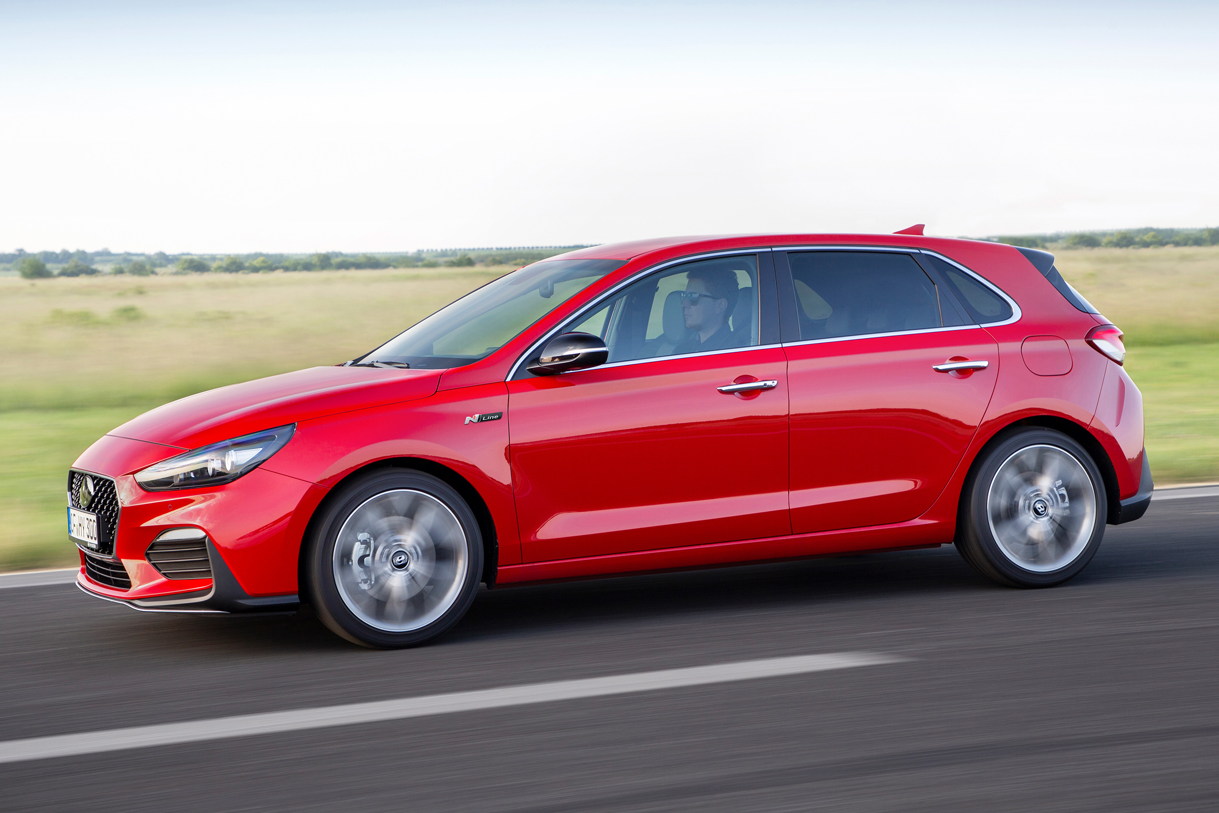 Hyundai i30 N Line side profile