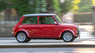 Mini Classic electric - side