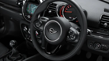 MINI Clubman City - steering wheel