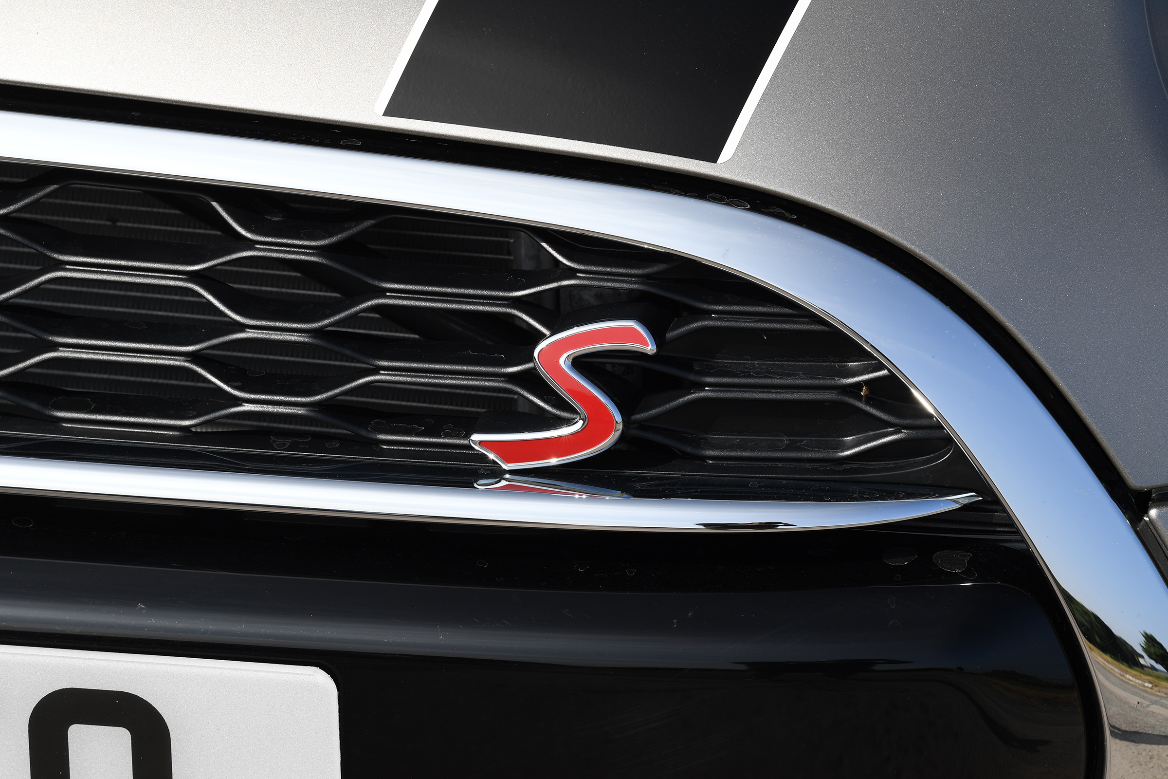 MINI Cooper S Convertible - badge