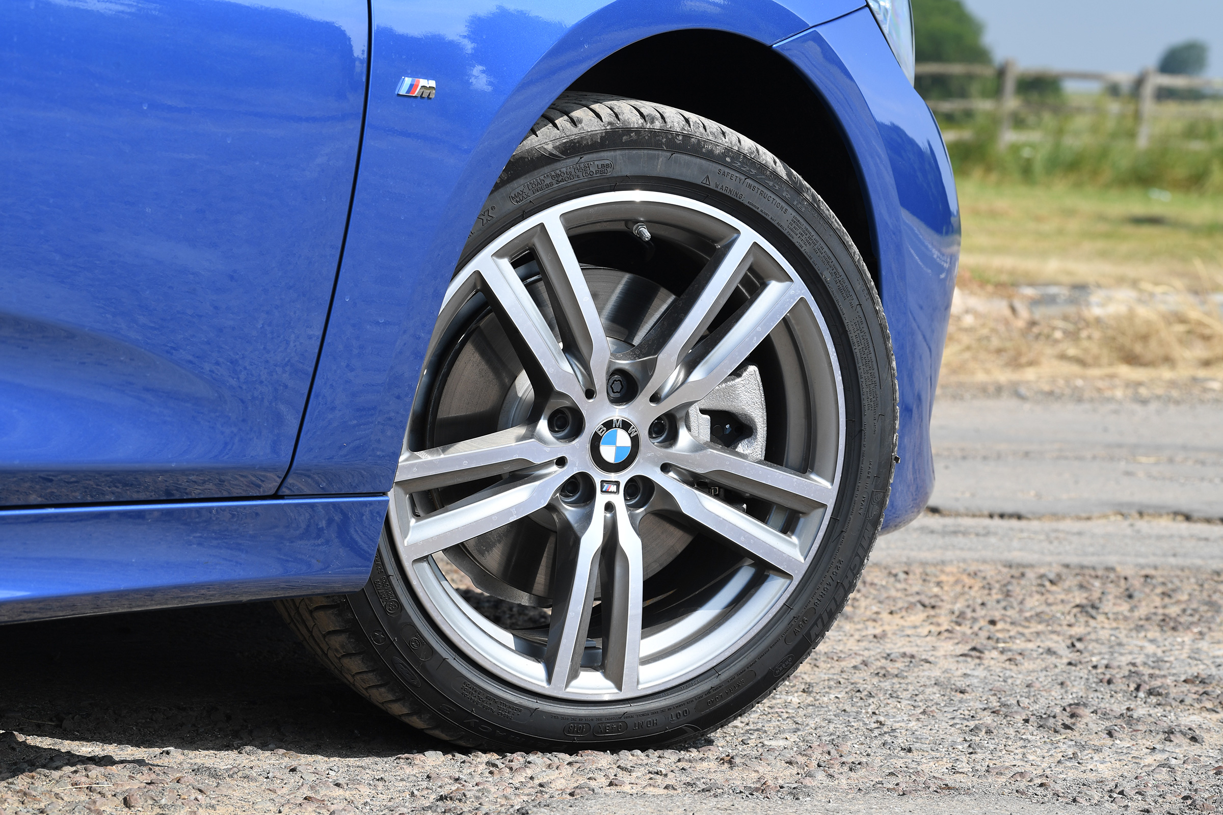 BMW 225xe Active Tourer - wheel