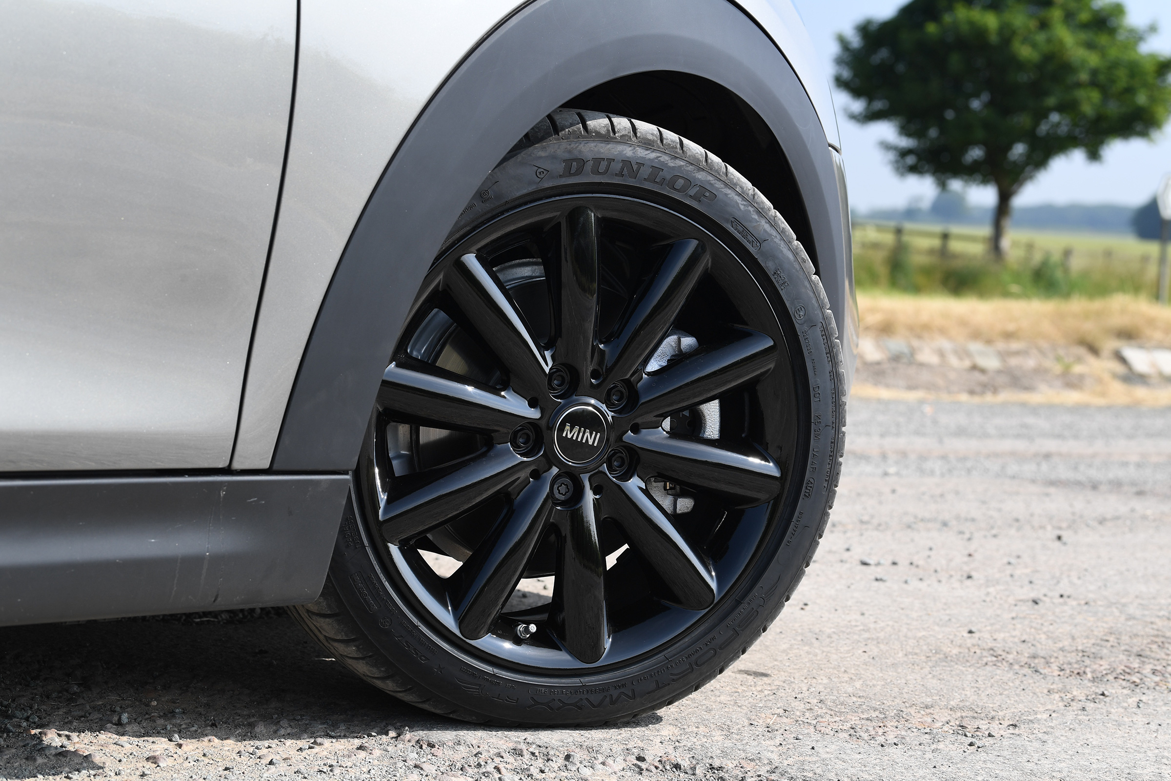 MINI Cooper S Convertible - wheel