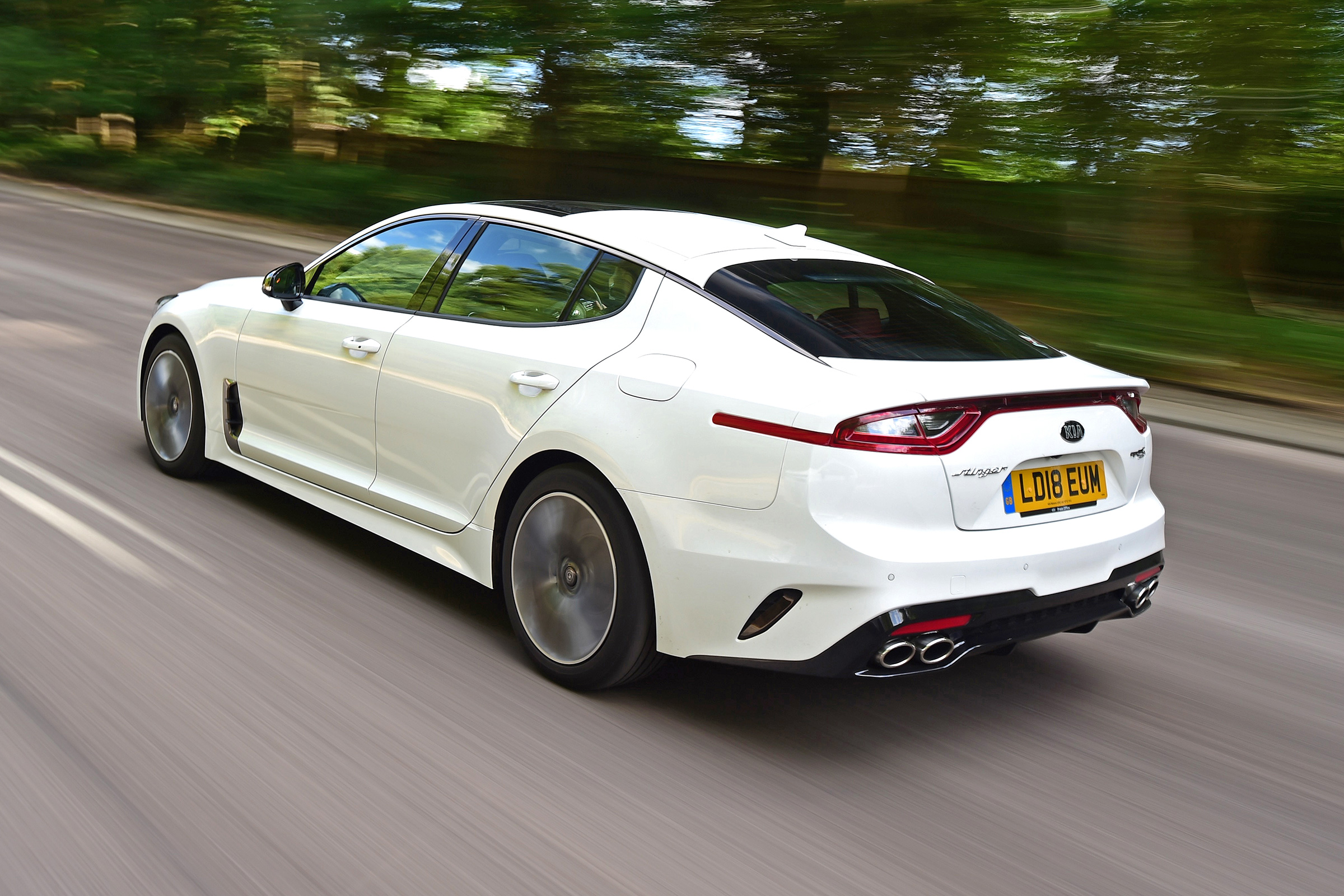 Kia Stinger - rear