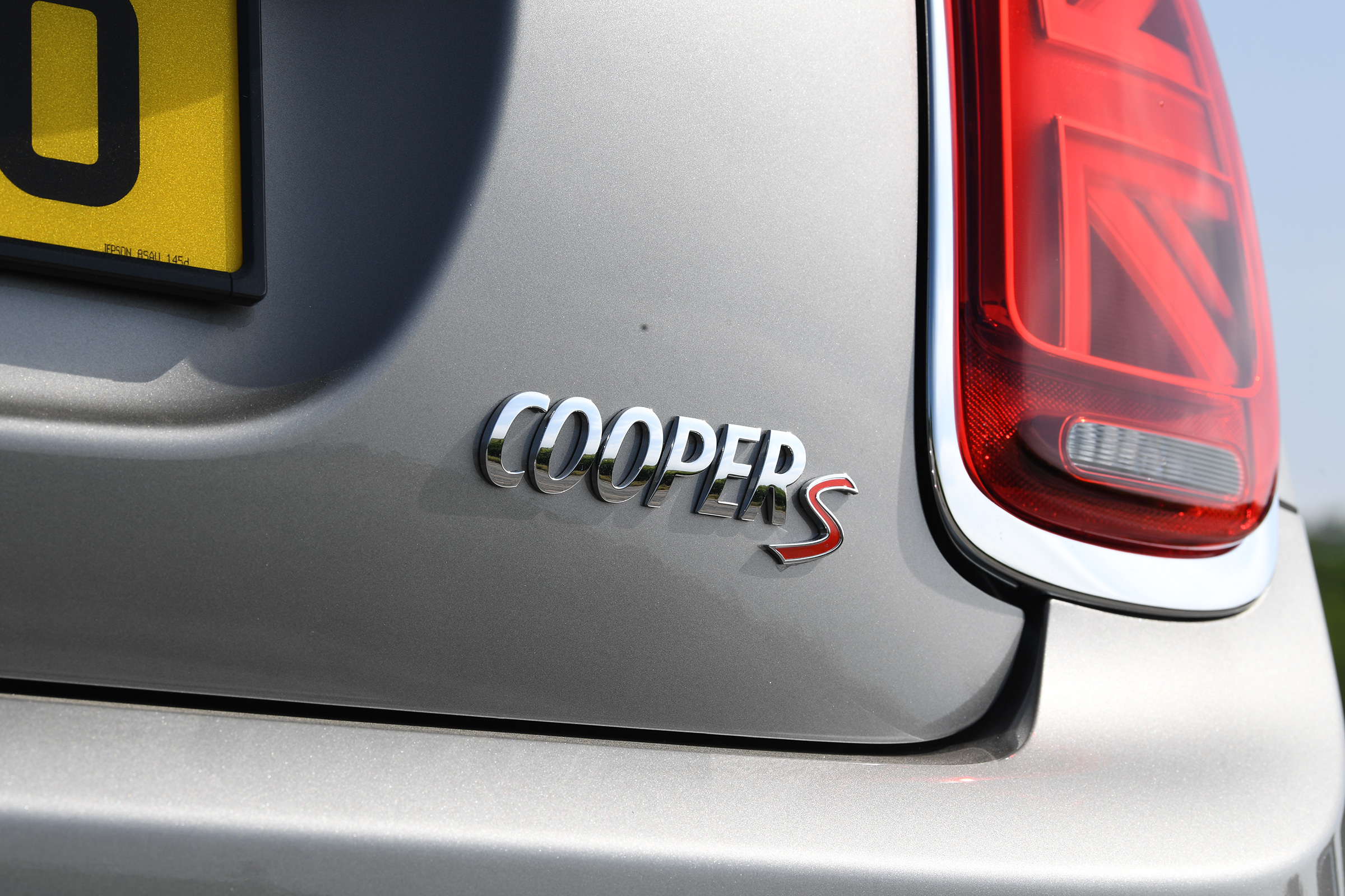 MINI Cooper S Convertible - badge