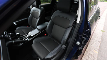 Renault Koleos - front seats