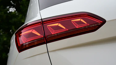 Volkswagen Touareg - taillight