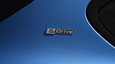 BMW 225xe Active Tourer - badge