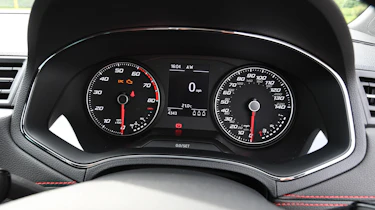 SEAT Arona - speedo