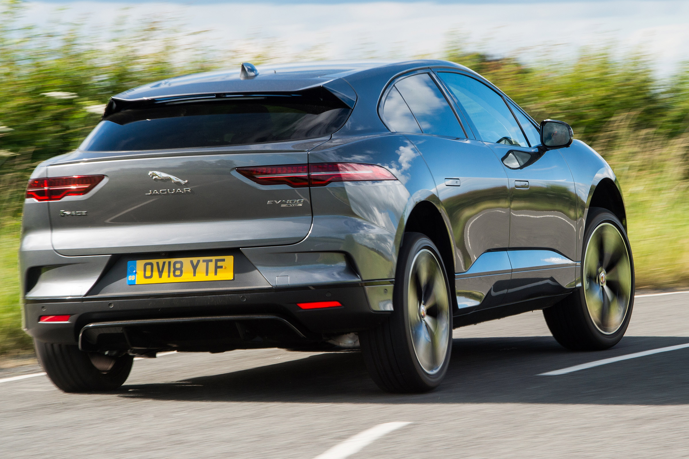 Jaguar I-Pace - rear