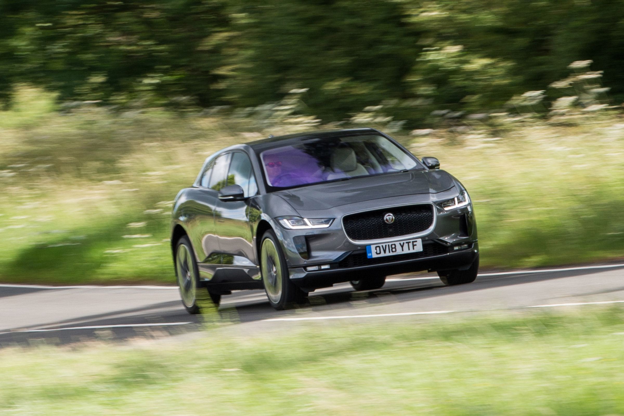 Jaguar I-Pace - front action