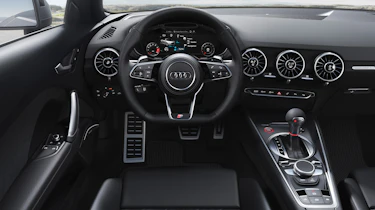 Audi TT S Roadster - dash
