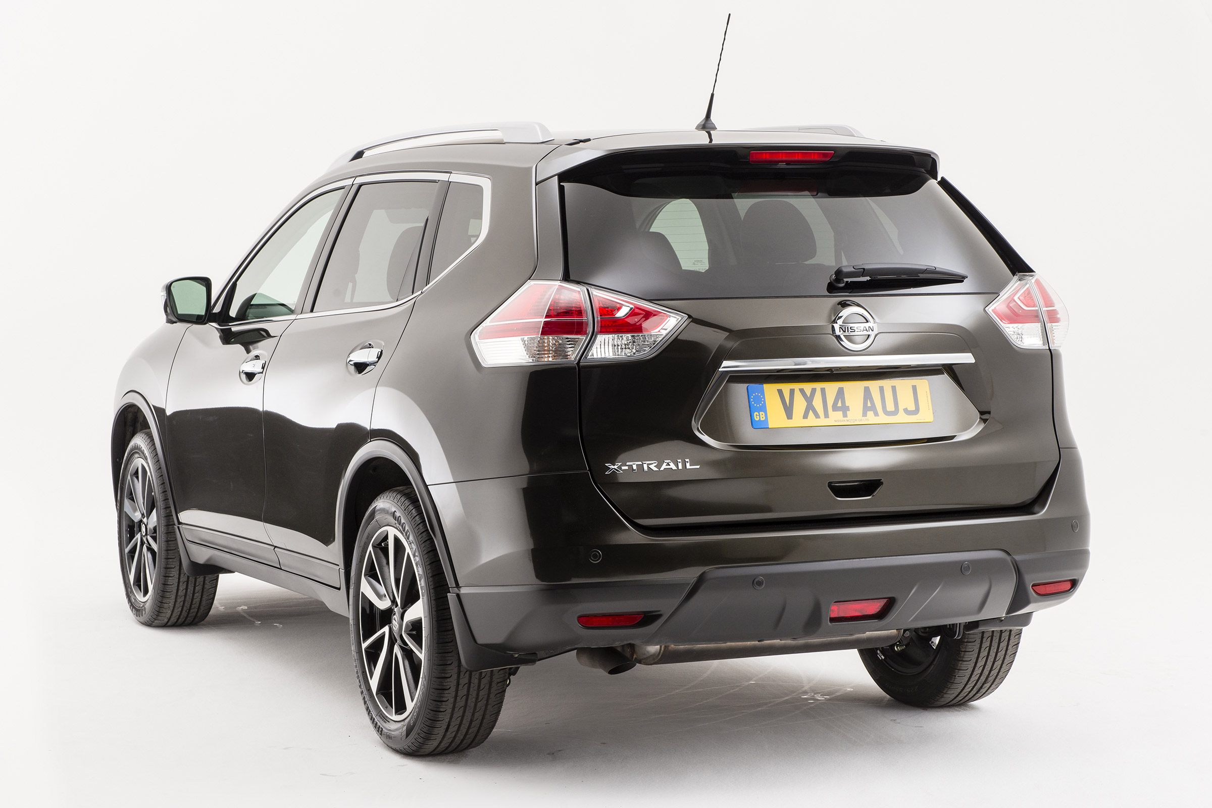 Used Nissan X-Trail - rear
