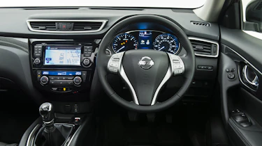Used Nissan X-Trail - cabin