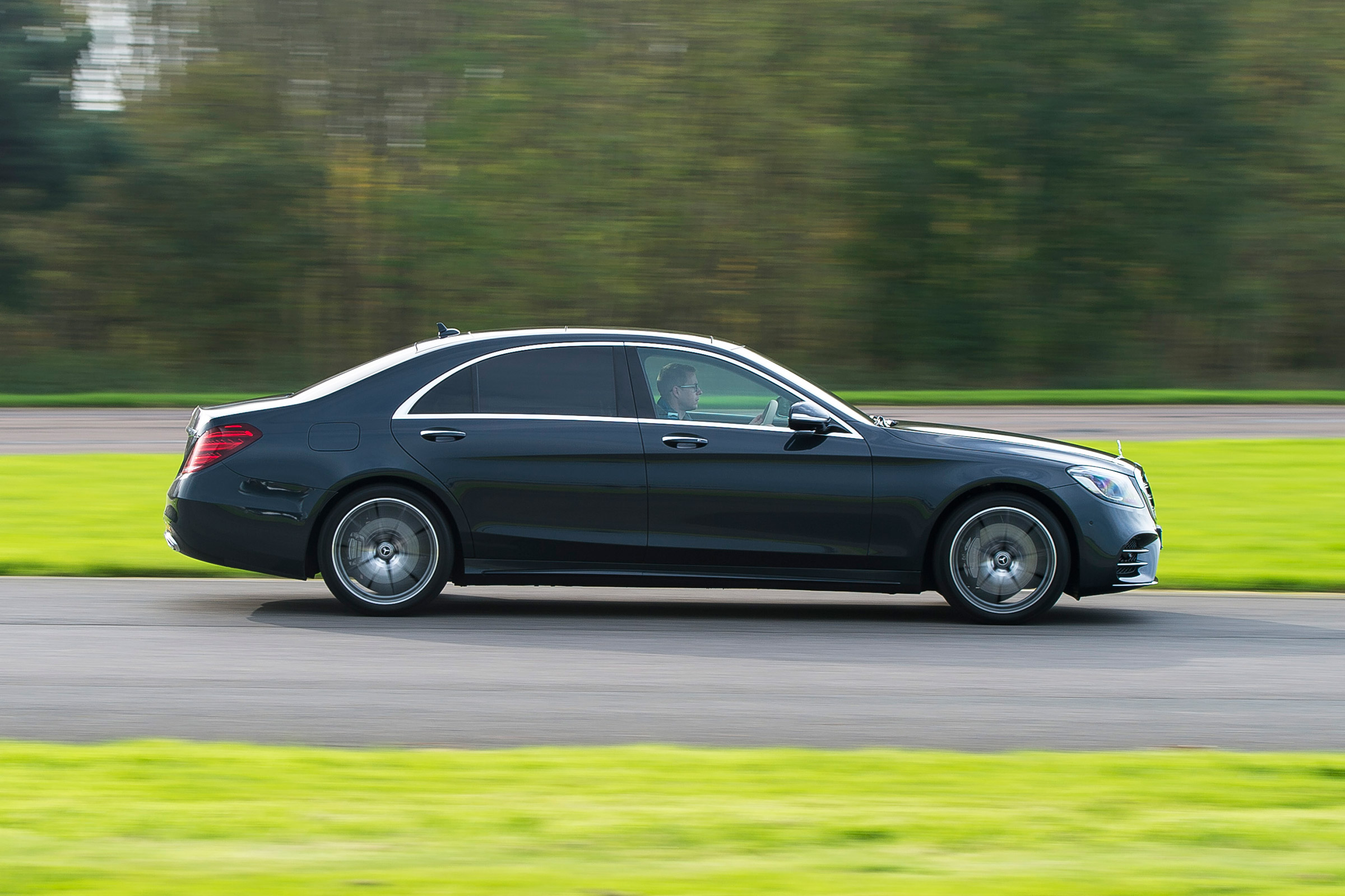 Mercedes S-Class - side 