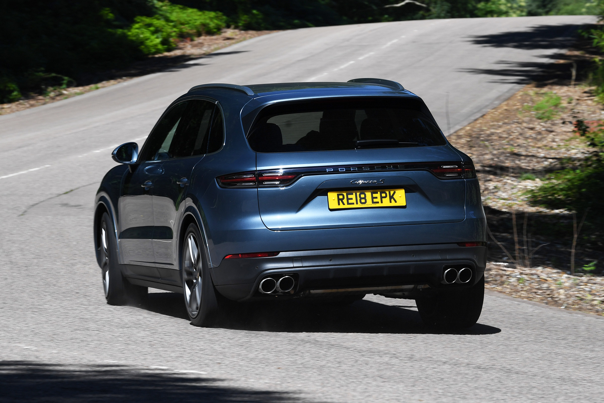 Porsche Cayenne S - rear cornering