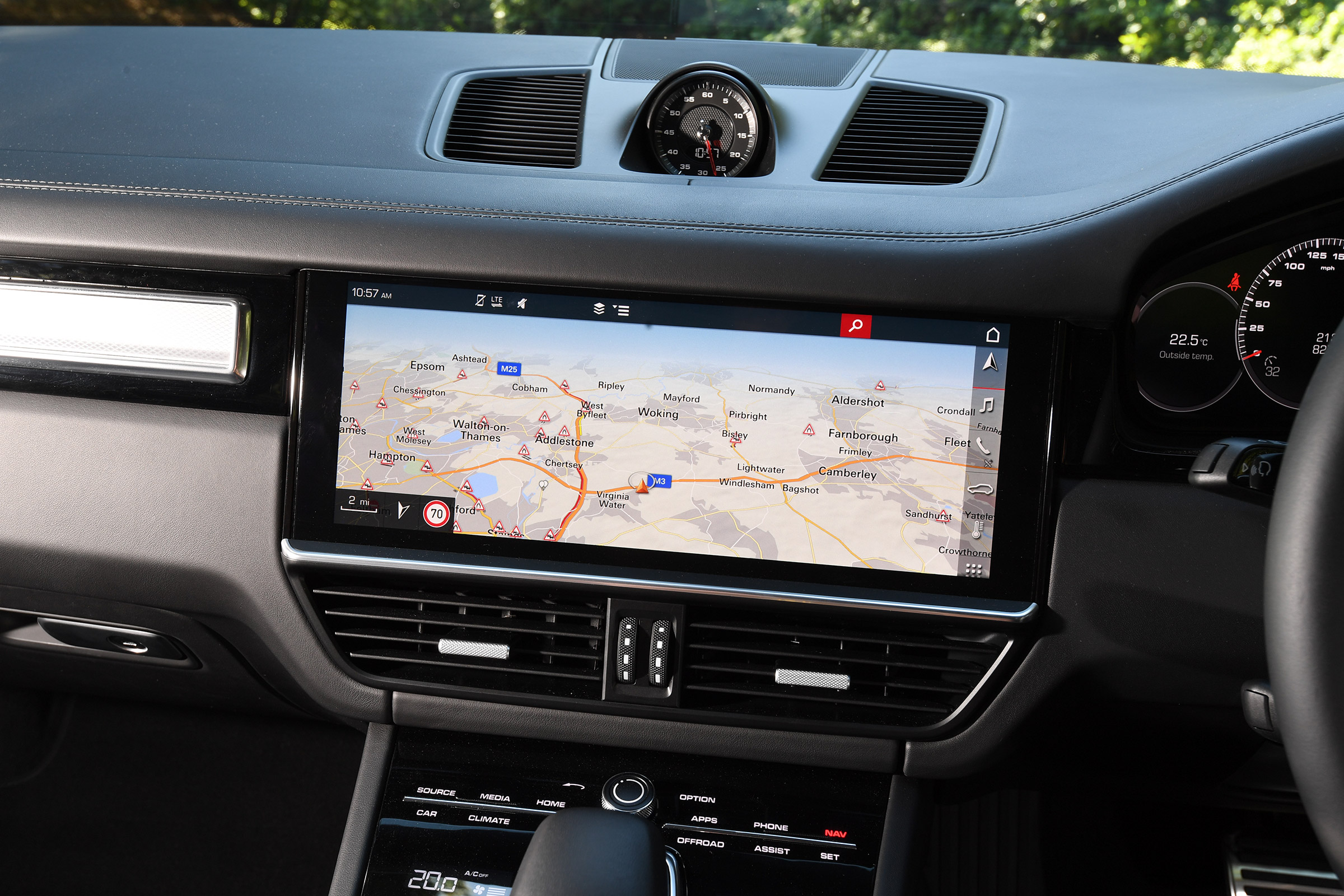 Porsche Cayenne S - sat-nav