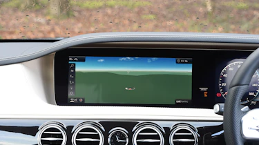 Mercedes S-Class - sat-nav